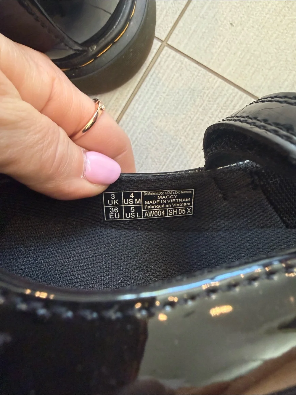 Dr. Martens Maccy Womens Black Patent Leather Loafers Girls Size 4